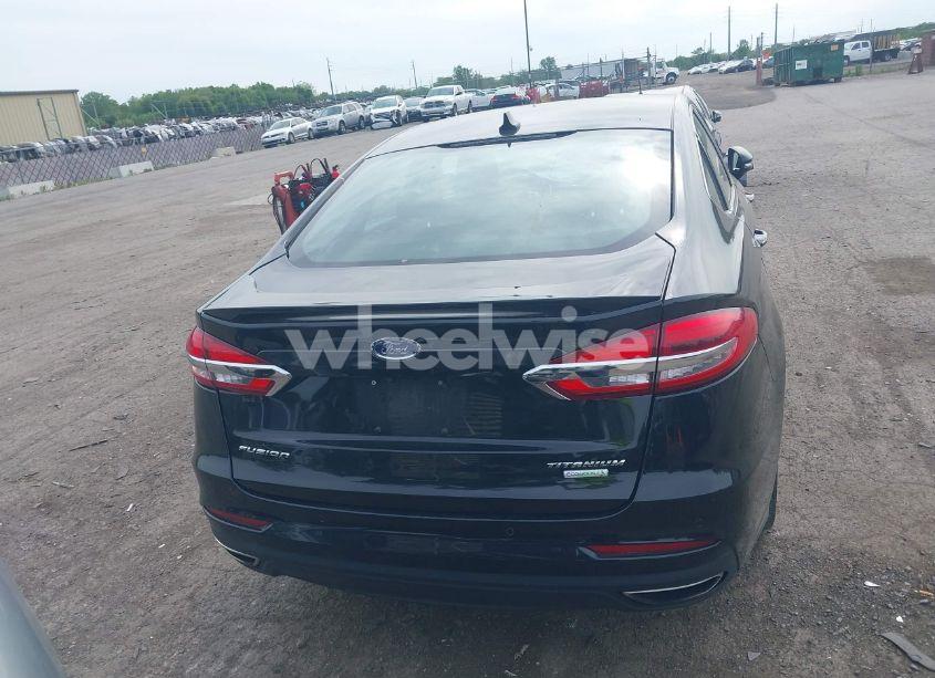 Photo 17 of 2020 Ford Fusion TITANIUM (VIN 3FA6P0K94LR117138)