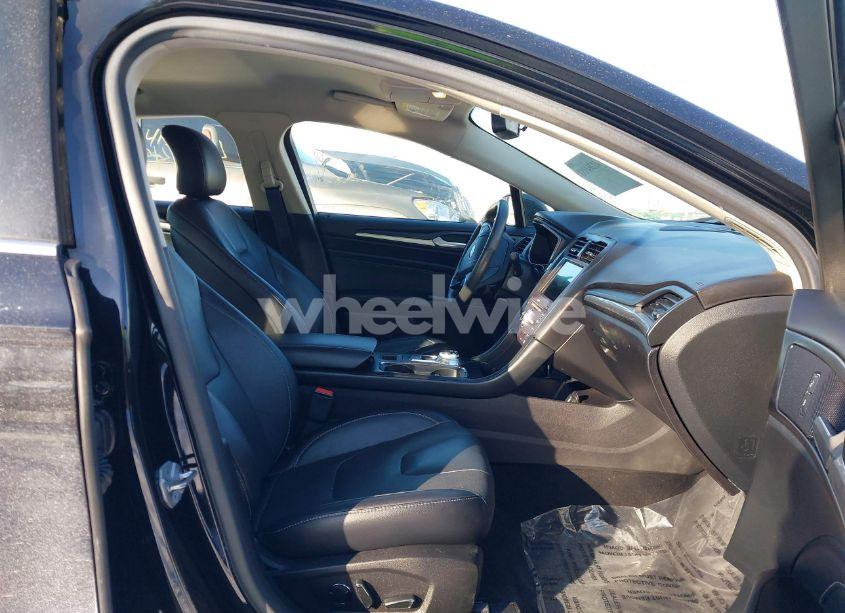 Photo 5 of 2017 Ford Fusion TITANIUM (VIN 3FA6P0K95HR168106)