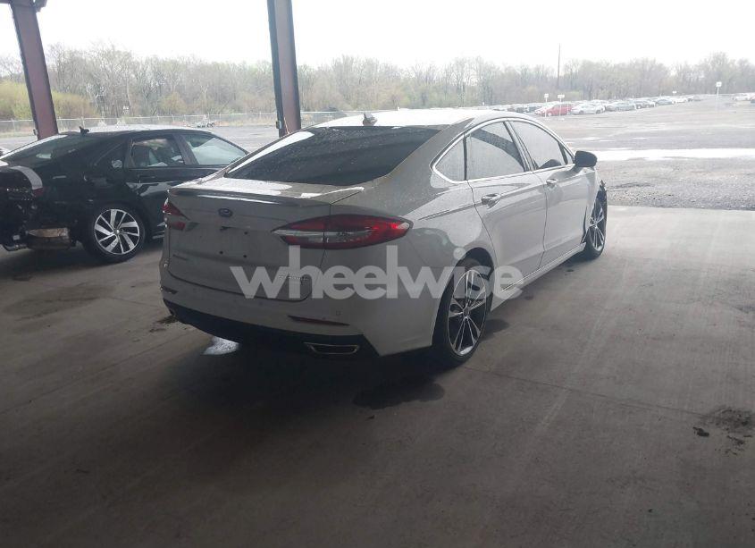 Photo 4 of 2019 Ford Fusion TITANIUM (VIN 3FA6P0K95KR271291)