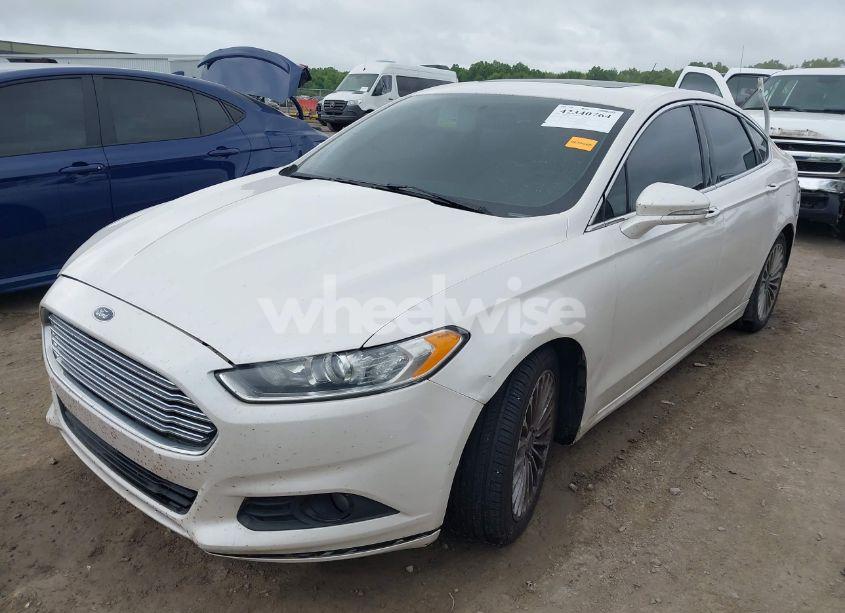 Photo 2 of 2016 Ford Fusion TITANIUM (VIN 3FA6P0K96GR103571)