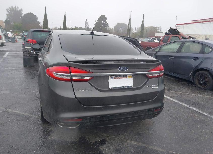 Photo 16 of 2018 Ford Fusion PLATINUM (VIN 3FA6P0K97JR110245)