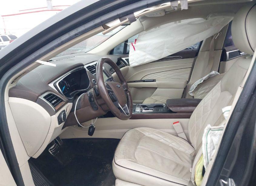 Photo 5 of 2018 Ford Fusion PLATINUM (VIN 3FA6P0K97JR110245)