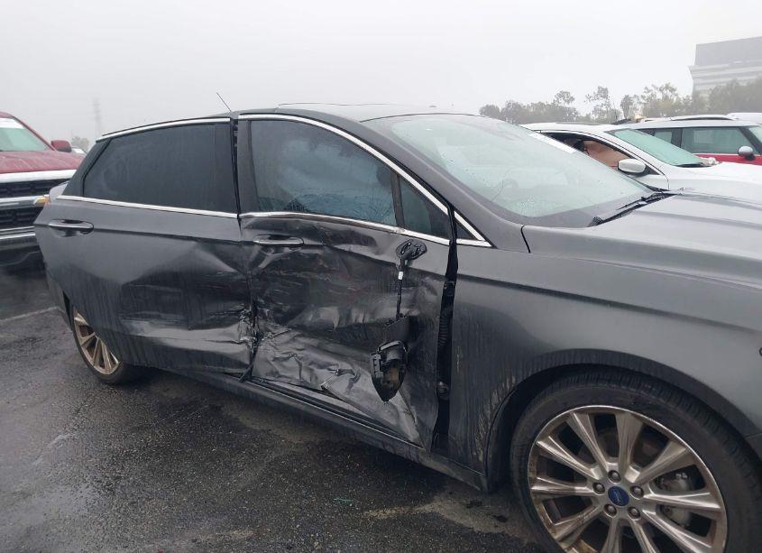 Photo 6 of 2018 Ford Fusion PLATINUM (VIN 3FA6P0K97JR110245)