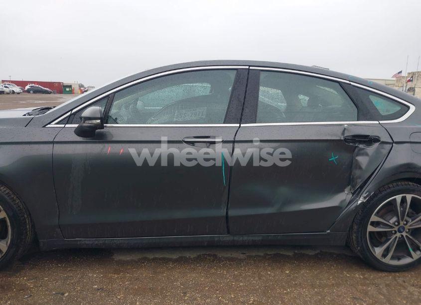 Photo 15 of 2020 Ford Fusion TITANIUM (VIN 3FA6P0K97LR192657)