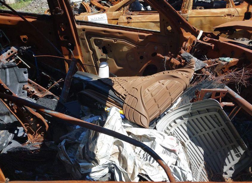 Photo 5 of 2014 Ford Fusion TITANIUM (VIN 3FA6P0K98ER270981)