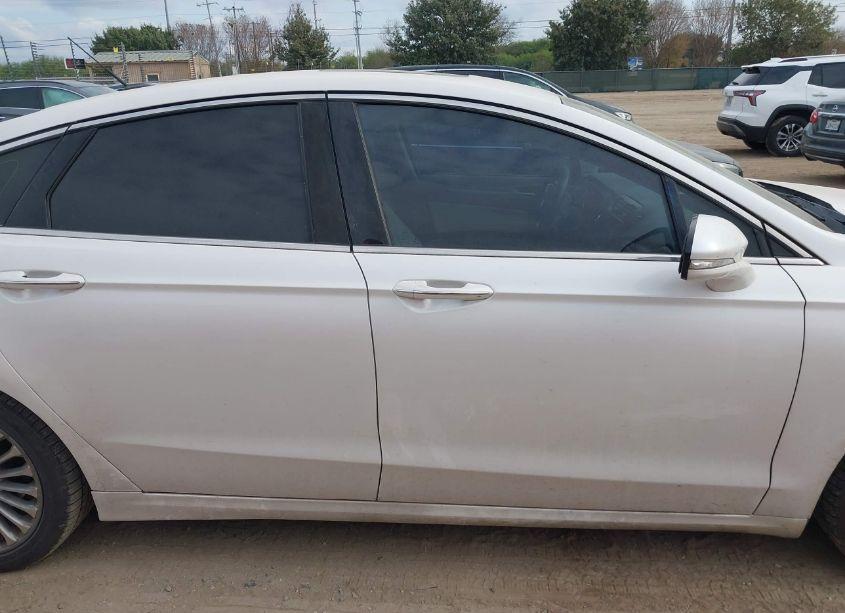 Photo 13 of 2016 Ford Fusion TITANIUM (VIN 3FA6P0K98GR124082)