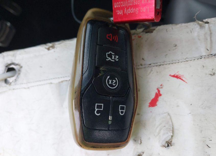 Photo 11 of 2016 Ford Fusion TITANIUM (VIN 3FA6P0K98GR263421)