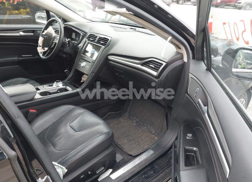 Photo 5 of 2017 Ford Fusion TITANIUM (VIN 3FA6P0K98HR200272)