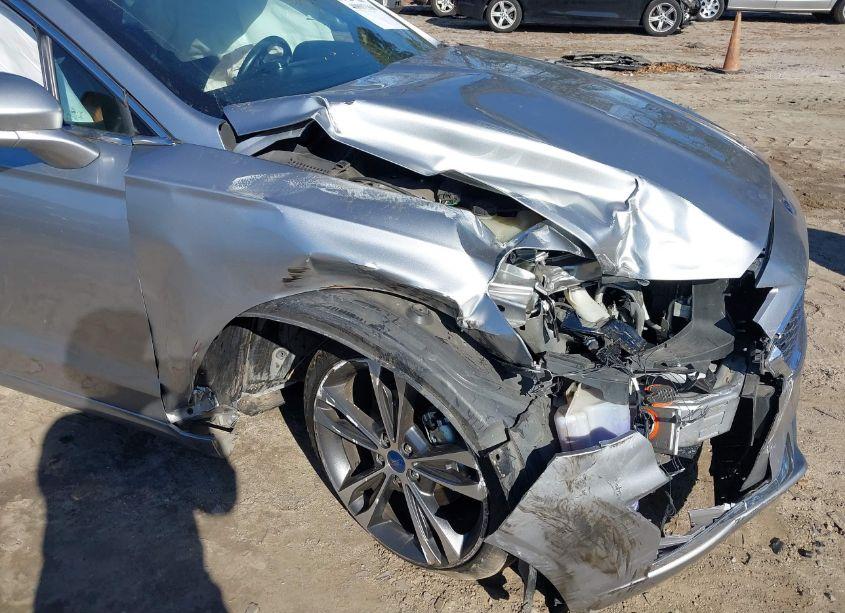 Photo 6 of 2020 Ford Fusion TITANIUM (VIN 3FA6P0K98LR151843)