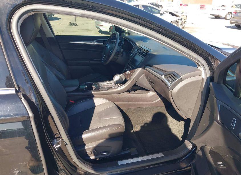 Photo 5 of 2016 Ford Fusion TITANIUM (VIN 3FA6P0K99GR104908)