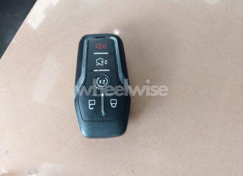 Photo 11 of 2016 Ford Fusion TITANIUM (VIN 3FA6P0K99GR235692)