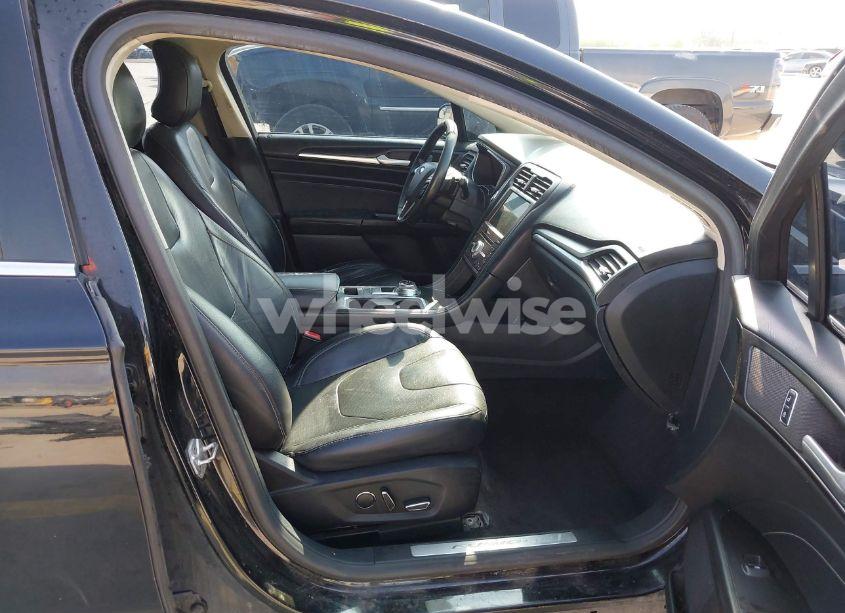 Photo 5 of 2017 Ford Fusion TITANIUM (VIN 3FA6P0K99HR175298)