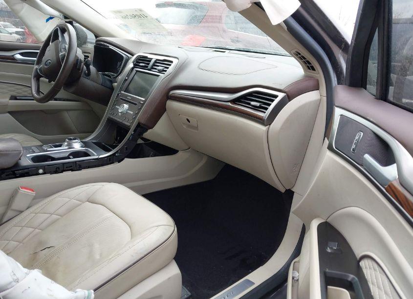 Photo 5 of 2017 Ford Fusion PLATINUM (VIN 3FA6P0K99HR272002)