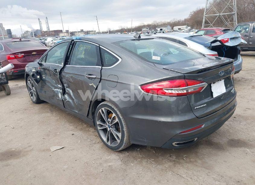 Photo 3 of 2019 Ford Fusion TITANIUM (VIN 3FA6P0K99KR265039)