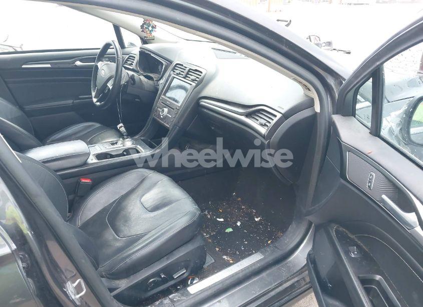 Photo 5 of 2019 Ford Fusion TITANIUM (VIN 3FA6P0K99KR265039)