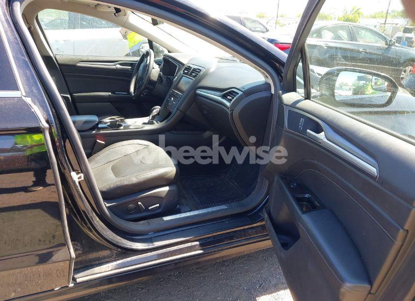 Photo 5 of 2016 Ford Fusion TITANIUM (VIN 3FA6P0K9XGR292855)