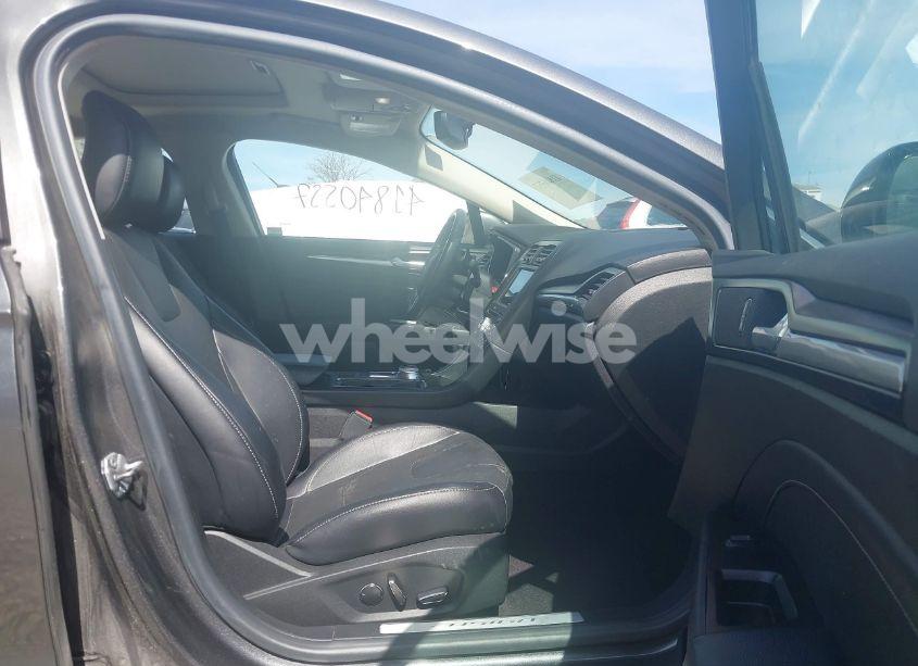 Photo 5 of 2017 Ford Fusion TITANIUM (VIN 3FA6P0K9XHR107379)