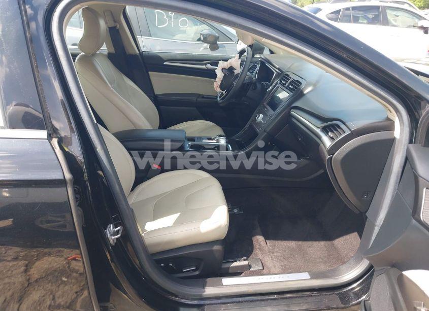 Photo 5 of 2017 Ford Fusion TITANIUM (VIN 3FA6P0K9XHR115126)