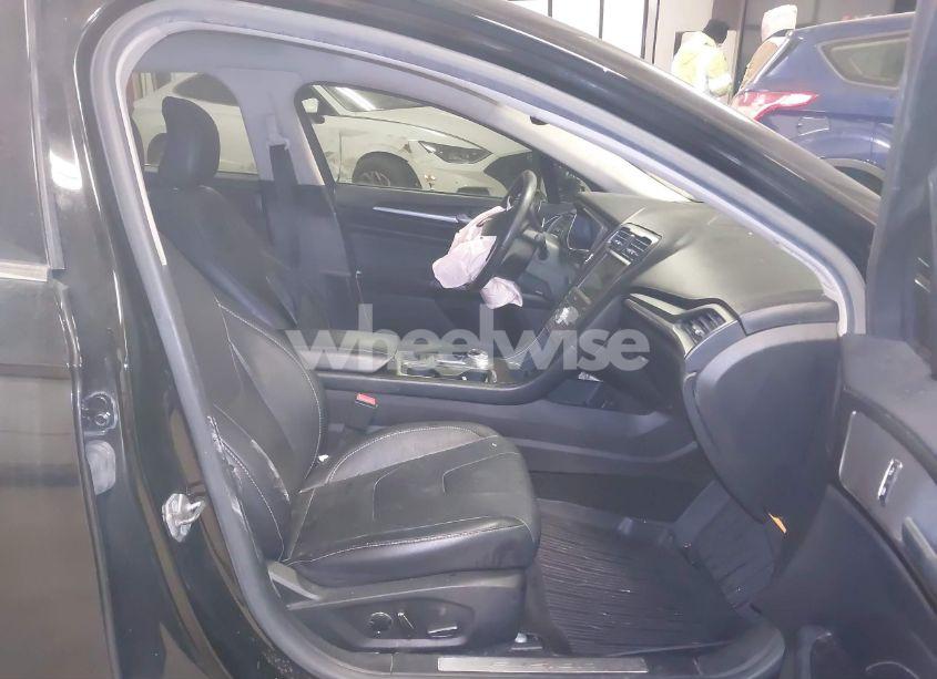 Photo 5 of 2017 Ford Fusion TITANIUM (VIN 3FA6P0K9XHR130564)