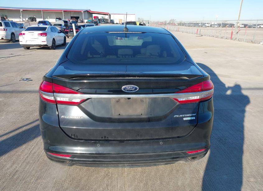Photo 16 of 2017 Ford Fusion PLATINUM (VIN 3FA6P0K9XHR335026)