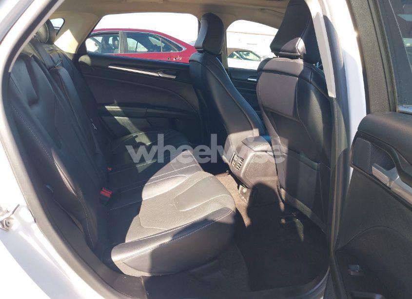 Photo 8 of 2020 Ford Fusion TITANIUM (VIN 3FA6P0K9XLR131657)