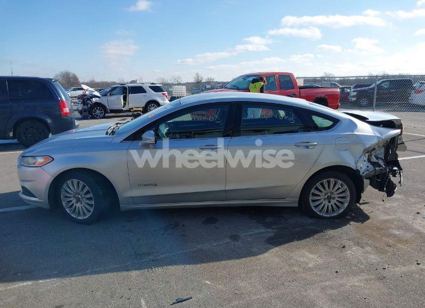 Photo 15 of 2013 Ford Fusion HYBRID SE (VIN 3FA6P0LU0DR104102)