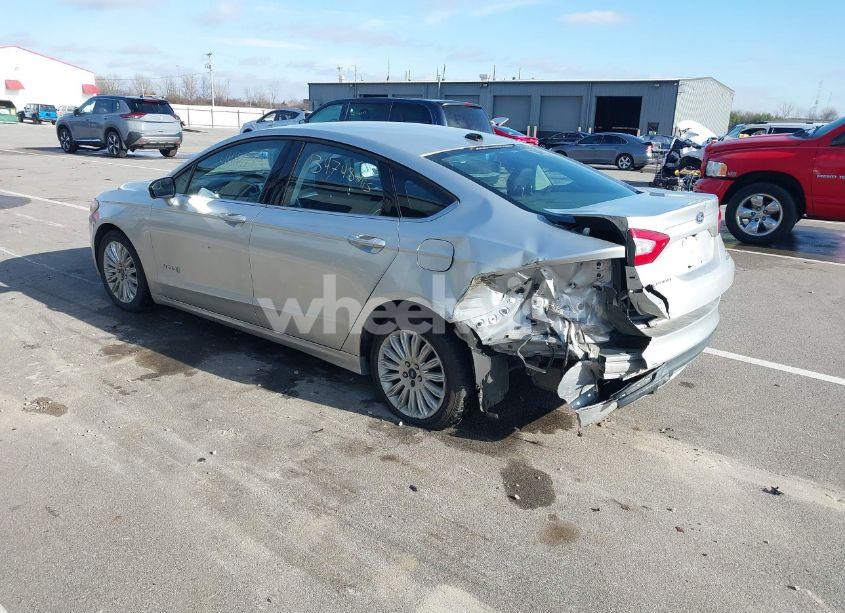 Photo 3 of 2013 Ford Fusion HYBRID SE (VIN 3FA6P0LU0DR104102)