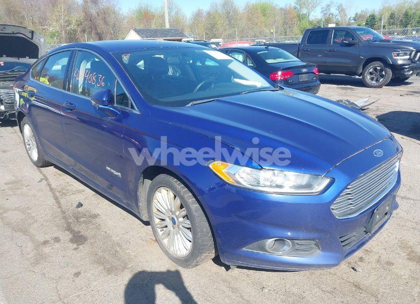 2013 Ford Fusion HYBRID SE (VIN 3FA6P0LU0DR254971) main photo