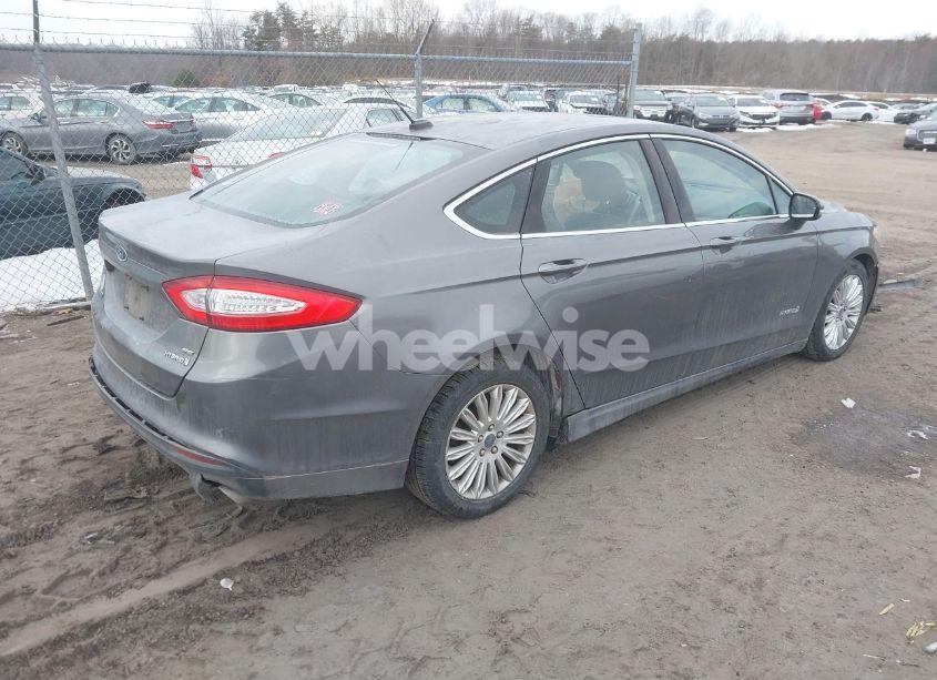 Photo 4 of 2014 Ford Fusion HYBRID SE (VIN 3FA6P0LU0ER197981)