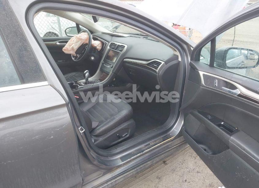 Photo 5 of 2014 Ford Fusion HYBRID SE (VIN 3FA6P0LU0ER197981)