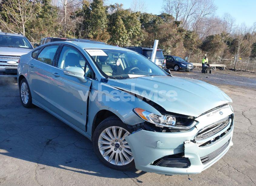 2014 Ford Fusion HYBRID SE (VIN 3FA6P0LU0ER260402) main photo