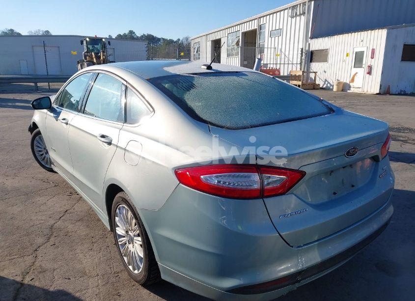 Photo 3 of 2014 Ford Fusion HYBRID SE (VIN 3FA6P0LU0ER260402)