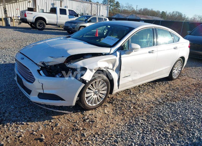 Photo 2 of 2014 Ford Fusion HYBRID SE (VIN 3FA6P0LU0ER343652)