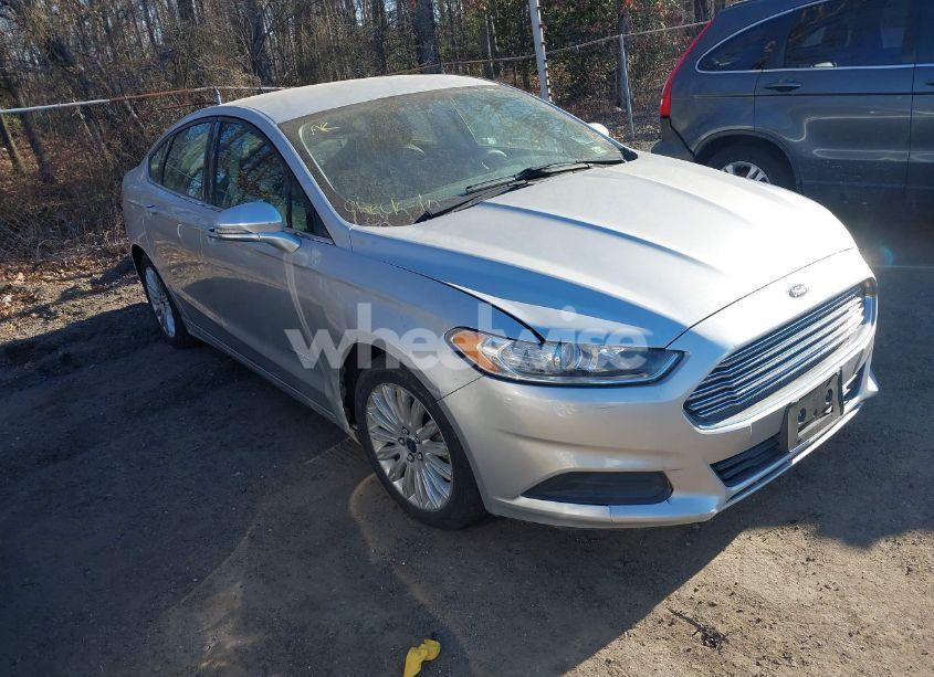2015 Ford Fusion HYBRID SE (VIN 3FA6P0LU0FR157739) main photo