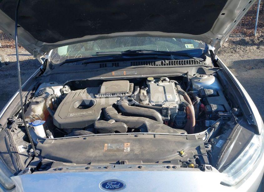 Photo 10 of 2015 Ford Fusion HYBRID SE (VIN 3FA6P0LU0FR157739)
