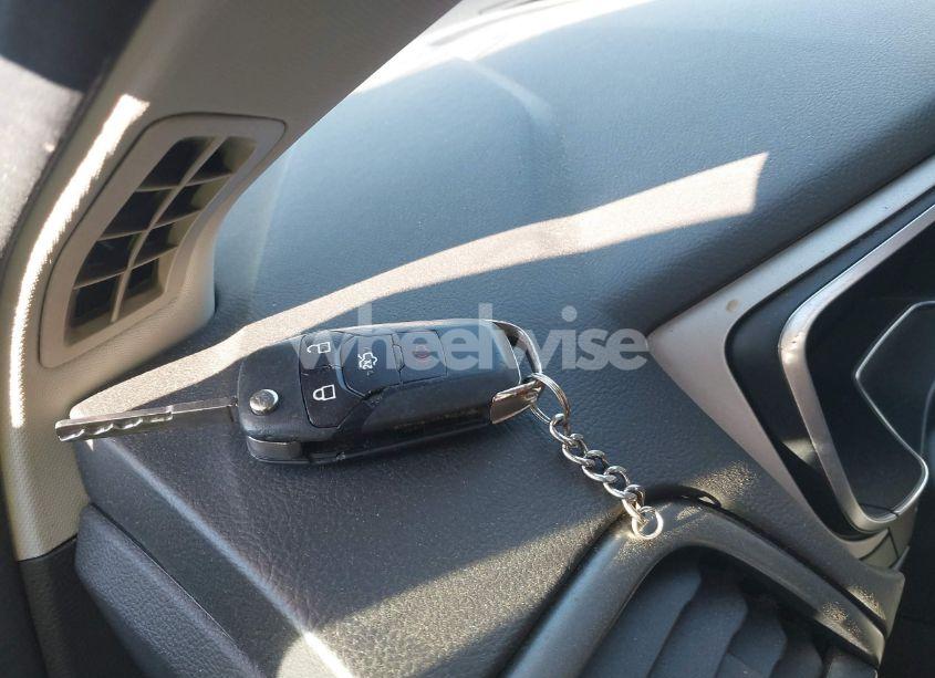 Photo 11 of 2015 Ford Fusion HYBRID SE (VIN 3FA6P0LU0FR157739)