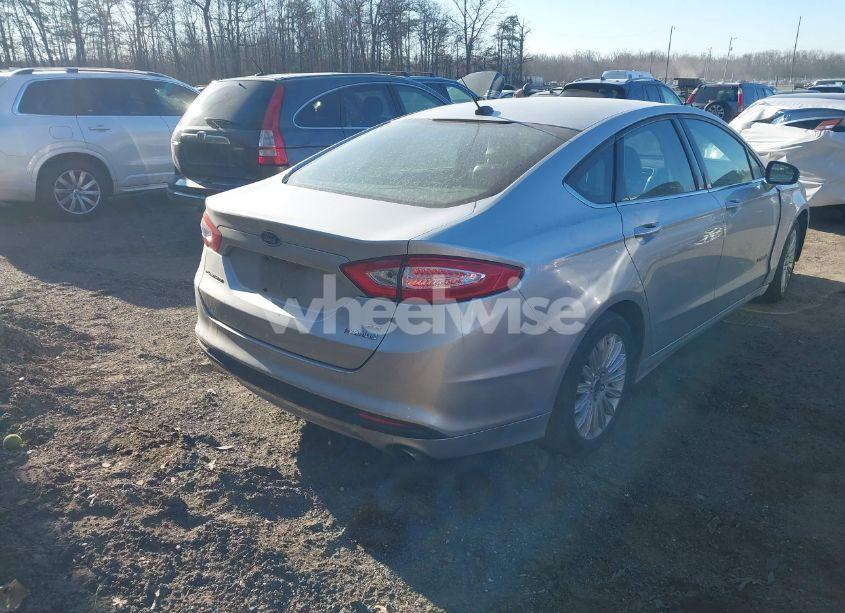 Photo 4 of 2015 Ford Fusion HYBRID SE (VIN 3FA6P0LU0FR157739)