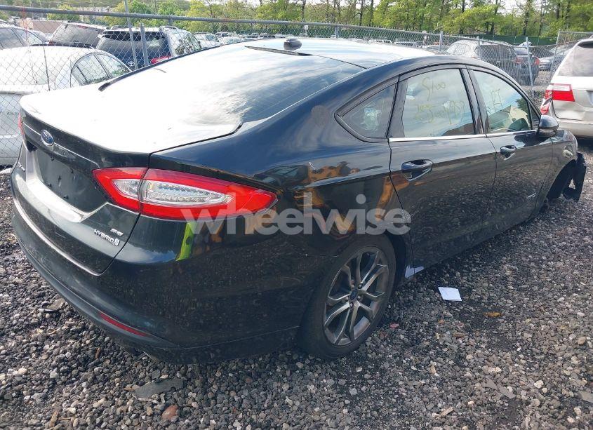 Photo 4 of 2015 Ford Fusion HYBRID SE (VIN 3FA6P0LU0FR229409)