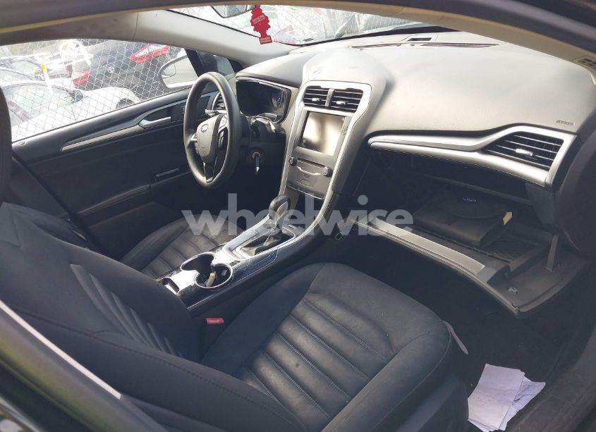 Photo 5 of 2015 Ford Fusion HYBRID SE (VIN 3FA6P0LU0FR229409)