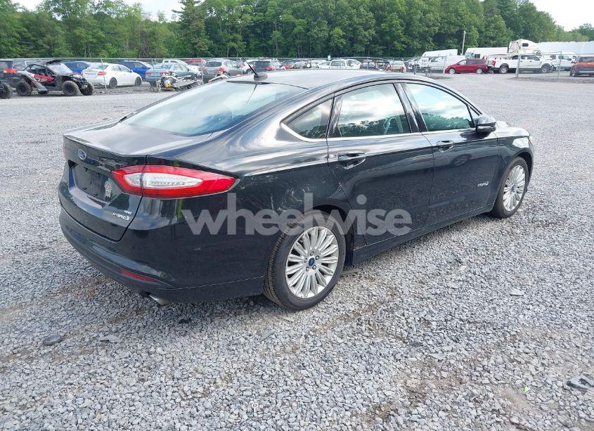 Photo 4 of 2015 Ford Fusion HYBRID SE (VIN 3FA6P0LU0FR236411)
