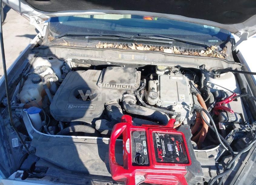 Photo 10 of 2016 Ford Fusion HYBRID SE (VIN 3FA6P0LU0GR133474)