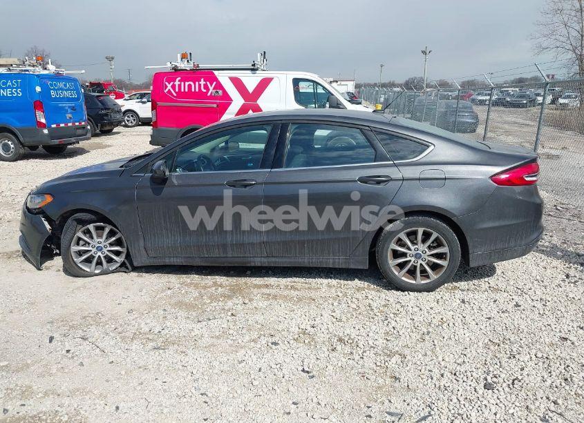 Photo 14 of 2017 Ford Fusion HYBRID SE (VIN 3FA6P0LU0HR164130)