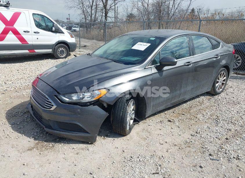 Photo 2 of 2017 Ford Fusion HYBRID SE (VIN 3FA6P0LU0HR164130)
