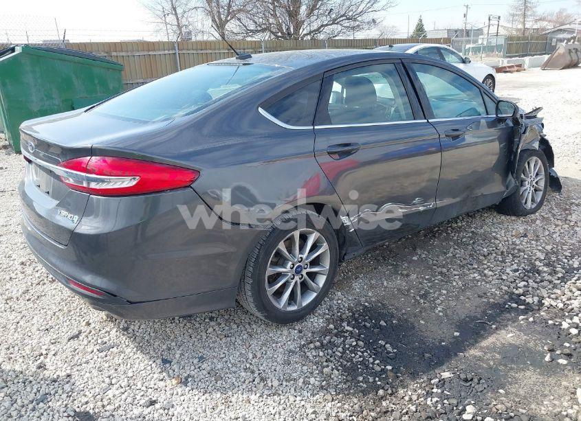 Photo 4 of 2017 Ford Fusion HYBRID SE (VIN 3FA6P0LU0HR164130)