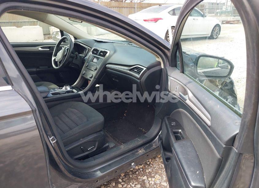 Photo 5 of 2017 Ford Fusion HYBRID SE (VIN 3FA6P0LU0HR164130)