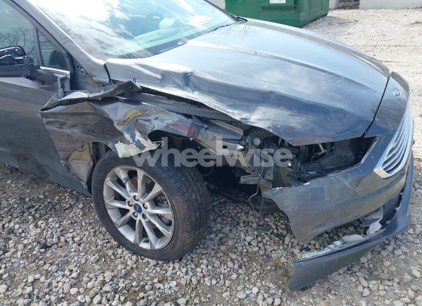 Photo 6 of 2017 Ford Fusion HYBRID SE (VIN 3FA6P0LU0HR164130)