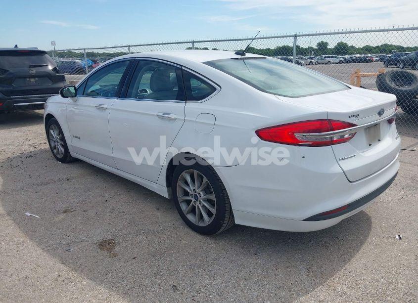 Photo 3 of 2017 Ford Fusion HYBRID SE (VIN 3FA6P0LU0HR165083)