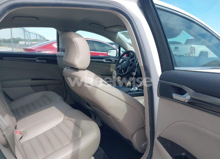 Photo 8 of 2017 Ford Fusion HYBRID SE (VIN 3FA6P0LU0HR165083)