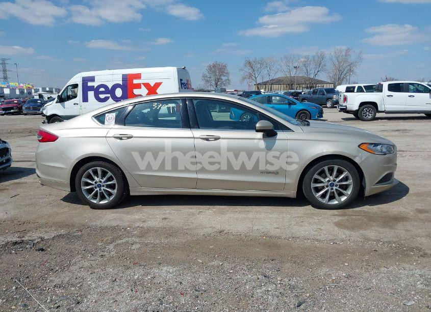 Photo 13 of 2017 Ford Fusion HYBRID SE (VIN 3FA6P0LU0HR166590)