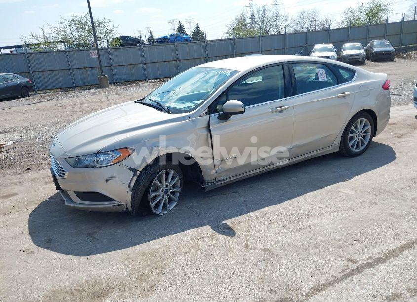 Photo 2 of 2017 Ford Fusion HYBRID SE (VIN 3FA6P0LU0HR166590)